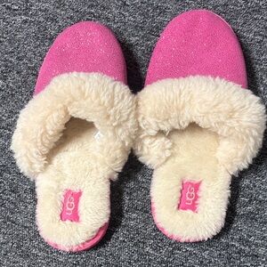 UGG Fuchsia Glitter Slippers with Soft Cream Lining